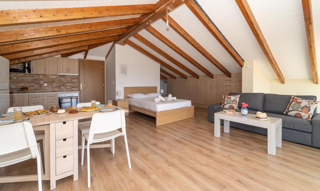 Donatos Apartment Finikounta Luaran gambar