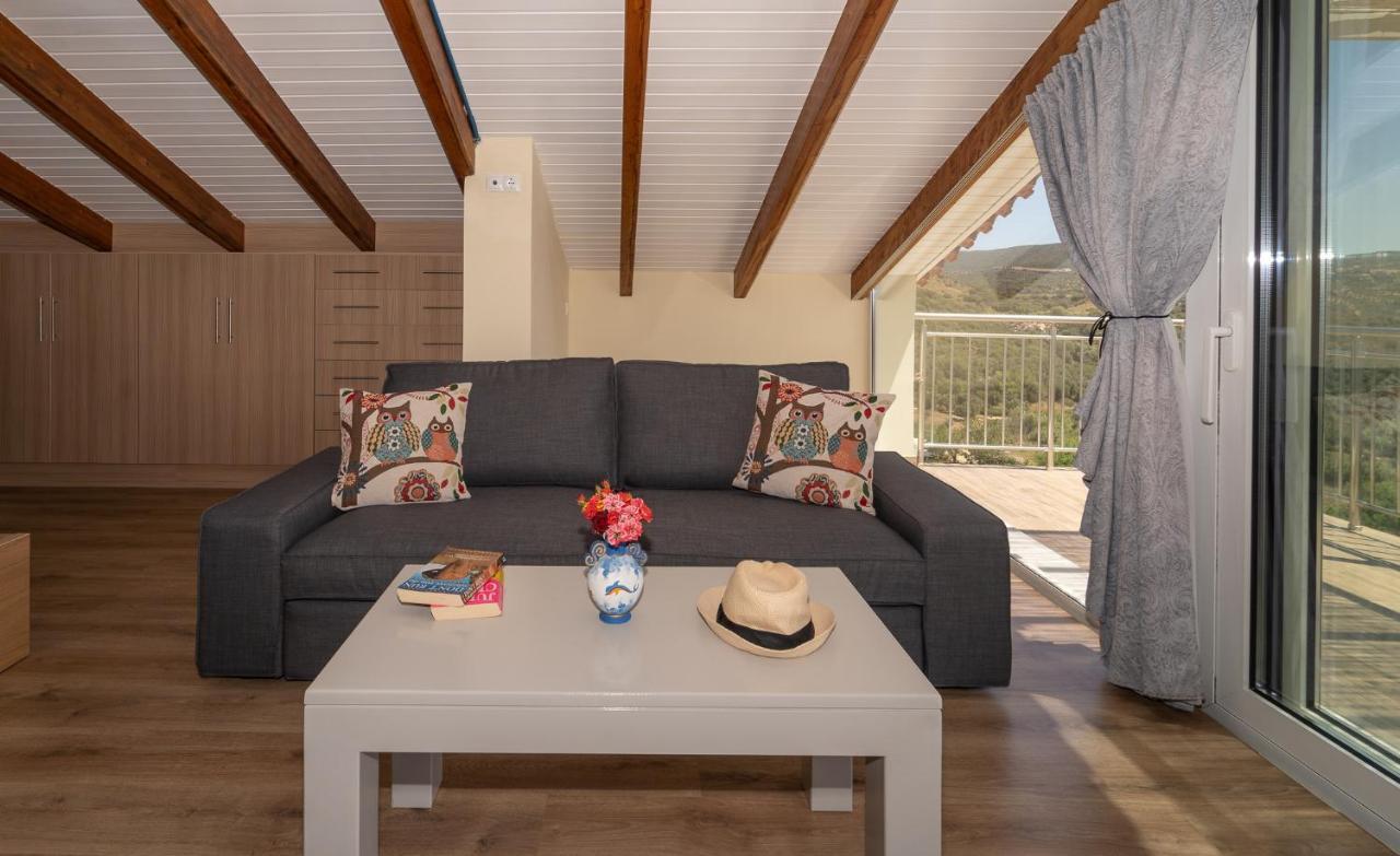 Donatos Apartment Finikounta Luaran gambar