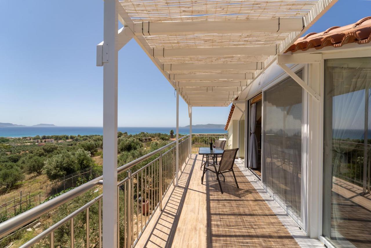 Donatos Apartment Finikounta Luaran gambar